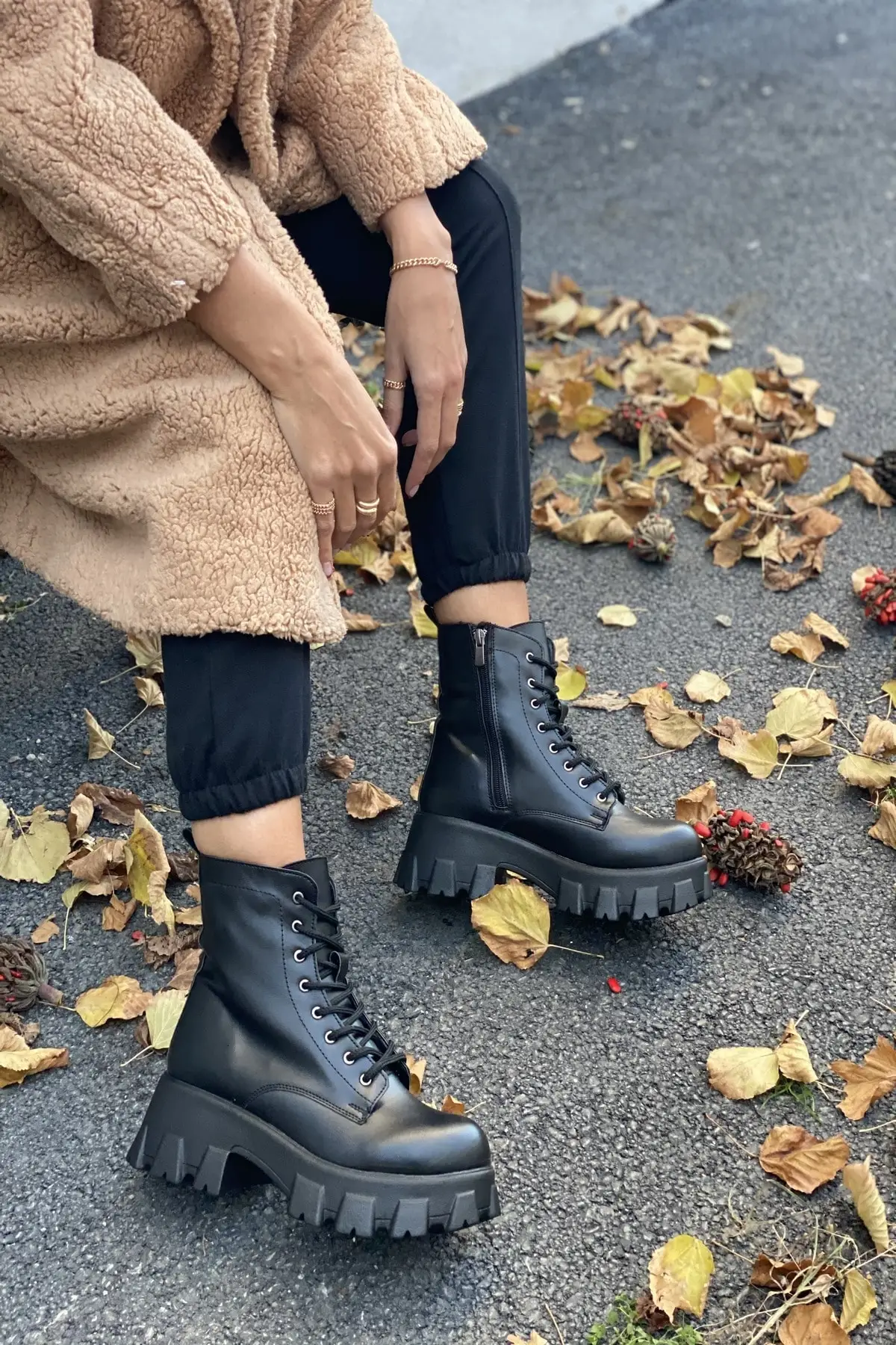 Black Skin Women 'S Boots