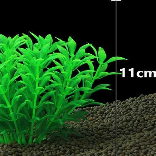 Aquarium artificial plants. 4 pcs quality made decorative 3 pcs green 1 pcs red nearly 11 cm long