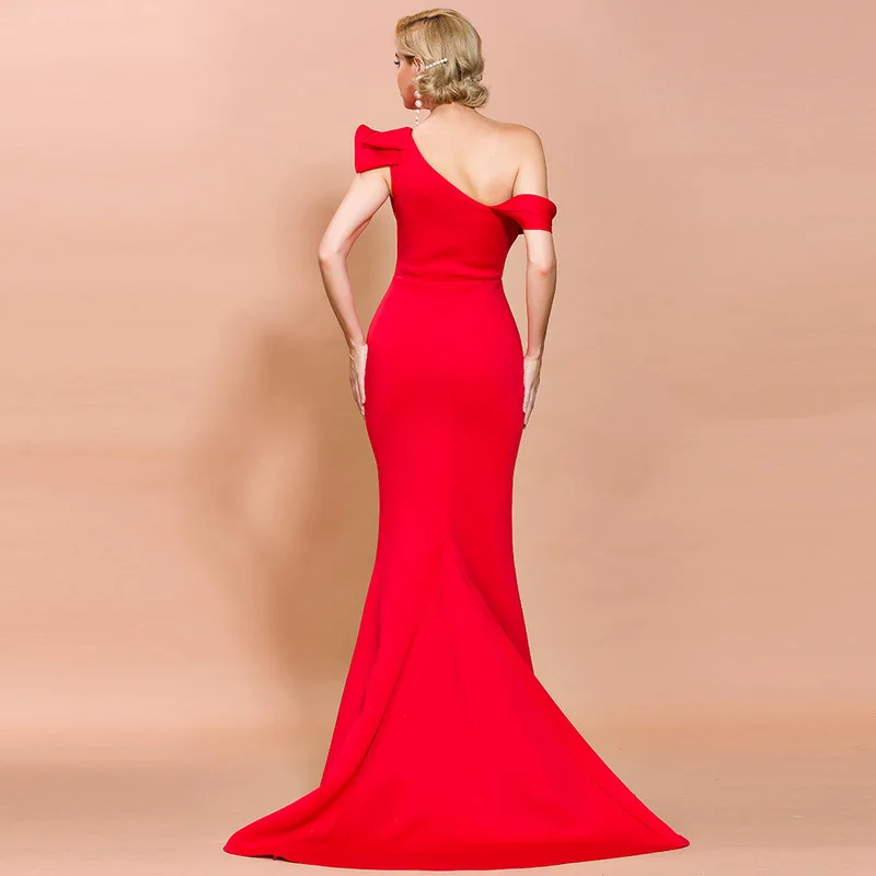 CloverBridal One Shoulder Red Mermaid Evening Dress Sweep Train Free Customized vestido de fiesta de boda DH9475