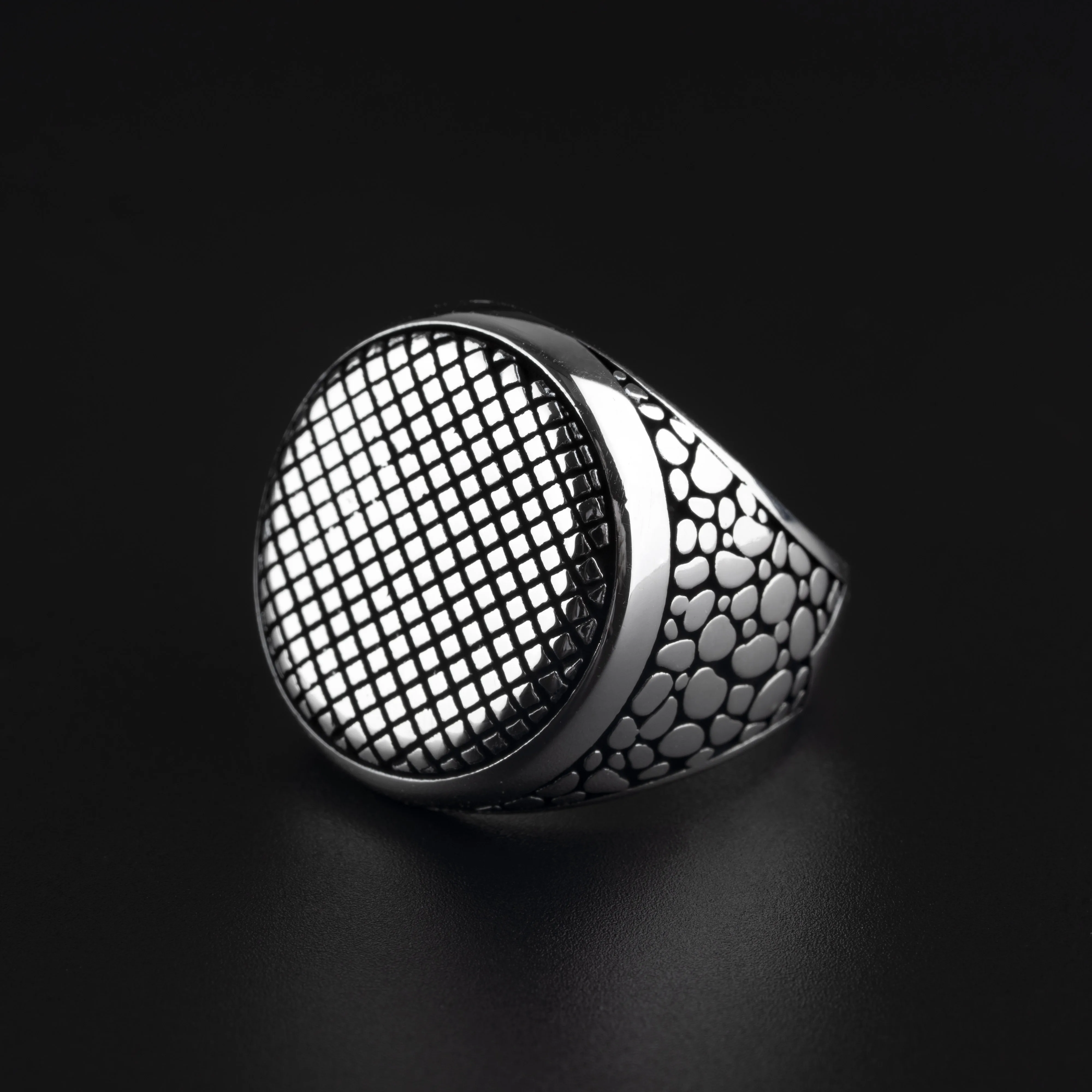 Guaranteed High-quality 925 Sterling Silver patterned ring Jewelry Made in Turkey in a luxurious way for men with gift