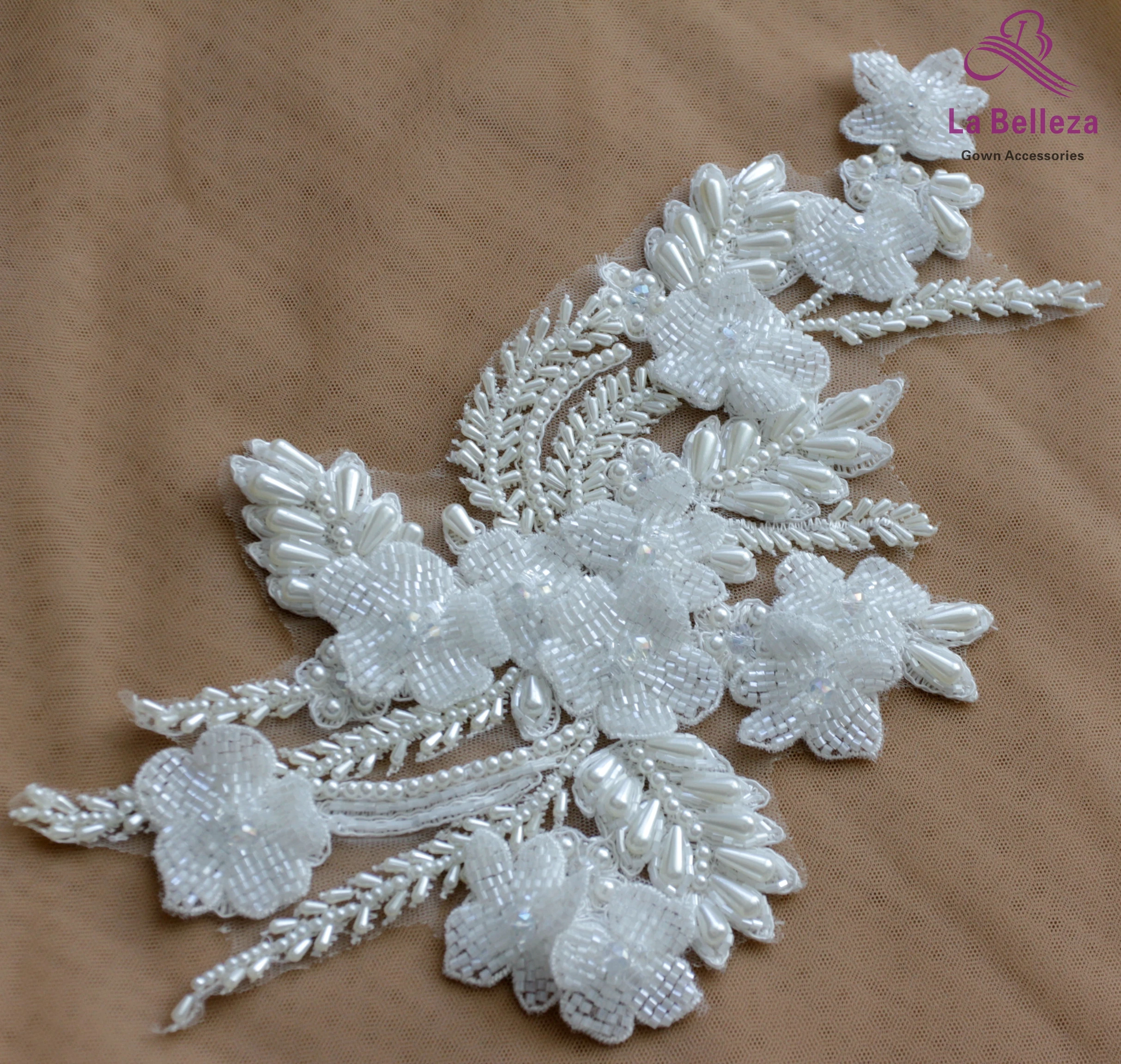 La Belleza white handmade beaded beautiful piece handmade3D flowers Rhinestone patch wedding dress applique accessories