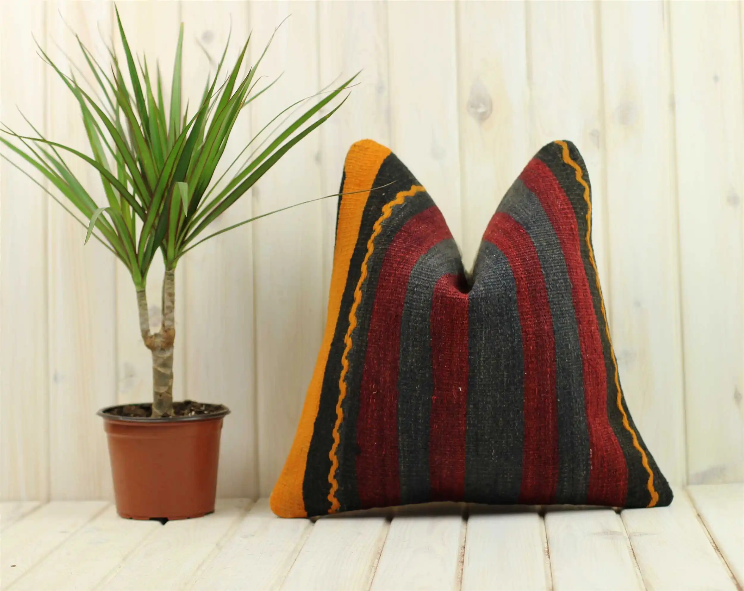 Handmade Kilim Pillow Cases Hand Woven Turkish Anatolian Traditional Motifs Cushion Cover Vintage Home Decorative Zip Carpet