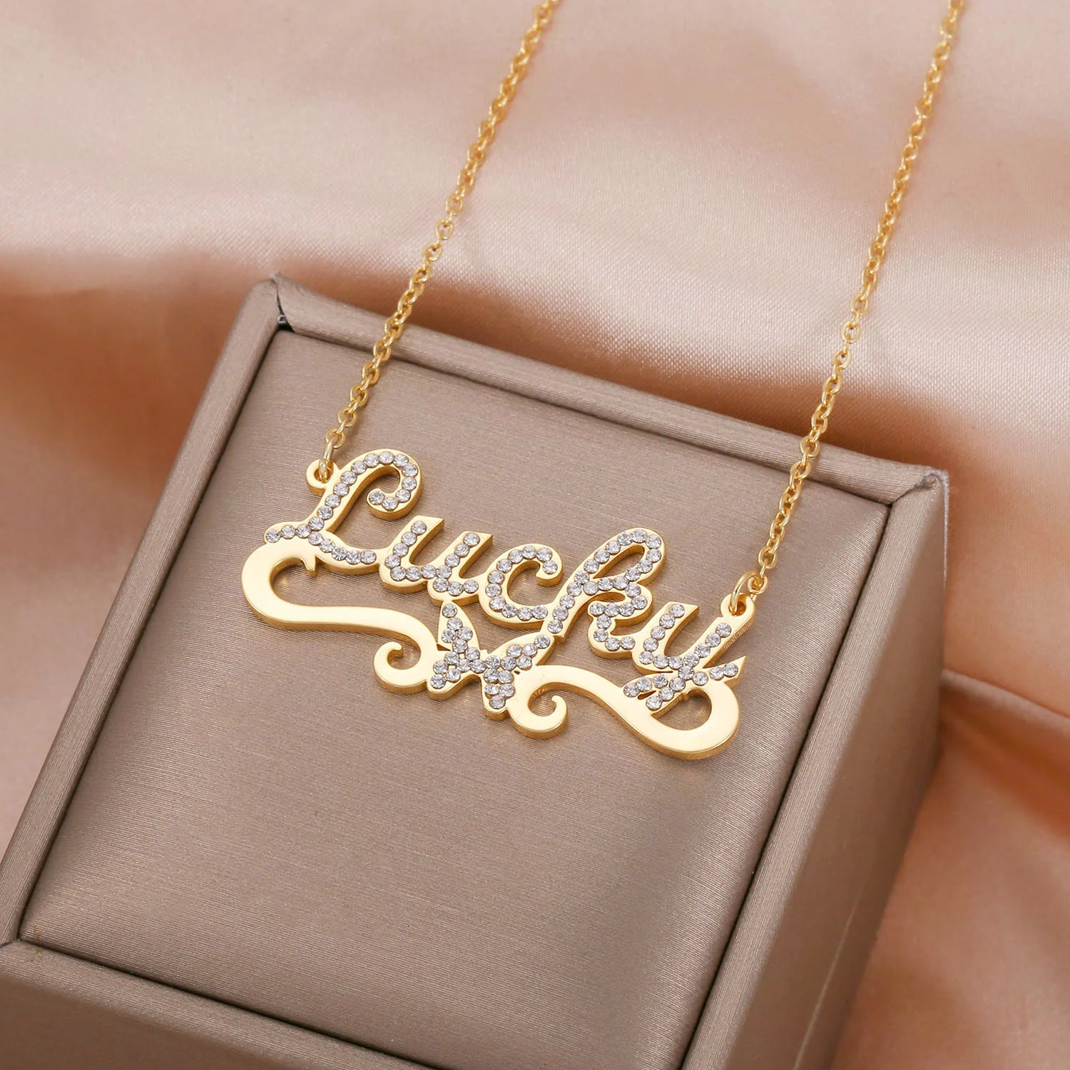 

Custom Butterfly Name Necklace Personalized Iced Out Letter Pendant Customized Stainless Steel Gold Chocker Zircon Jewelry Gifts