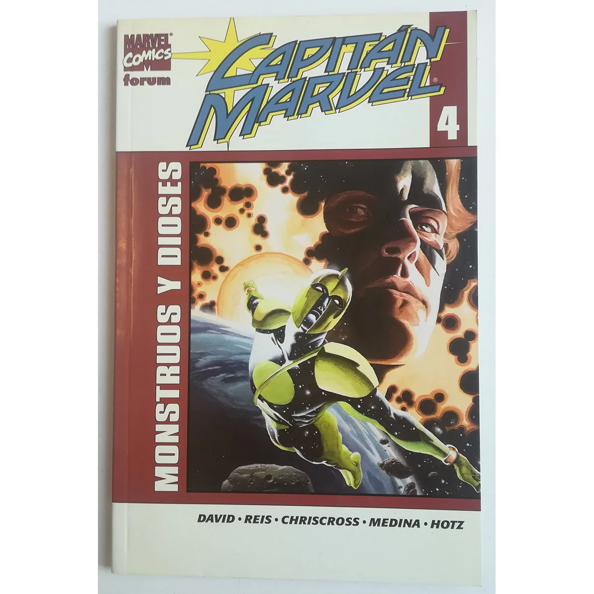 MARVEL, Captain MAR VEL VOL II No. 4, ED. FORUM, year 2004, author PETER DAVID, comic BOOK Spanish, TEBEO