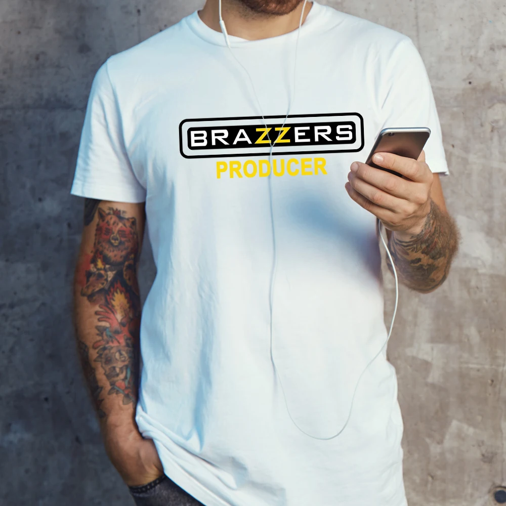 Cos’è il maglione “Brazzers Producer” in taglia 10XL e perché sta diventando un fenomeno tra gli appassionati di cultura pop?