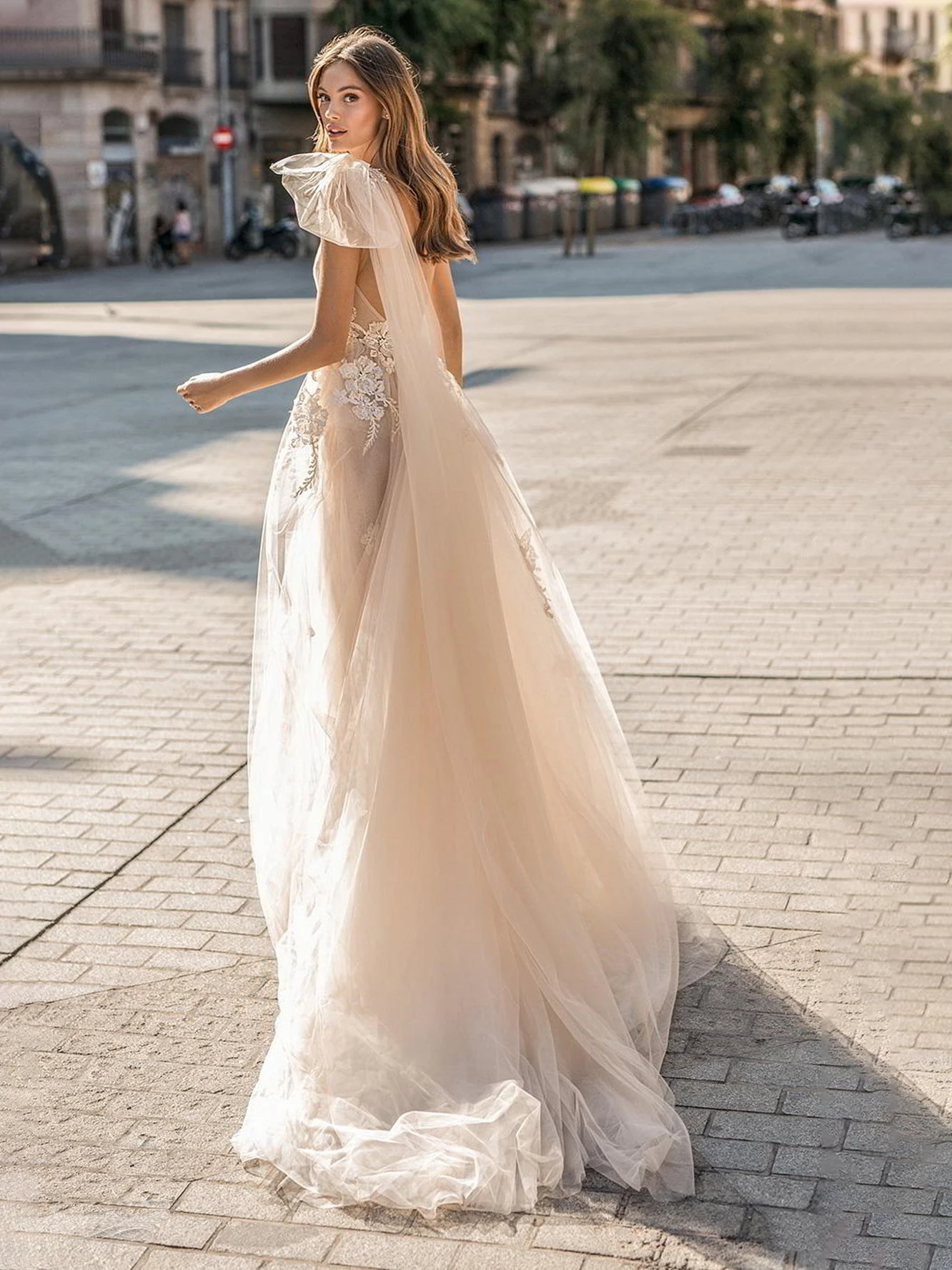 Vestido de novia plisado de tul con un hombro al aire, ropa Sexy Bohemia para playa, línea A, Espalda descubierta, ilusión, apliques, largo hasta el suelo