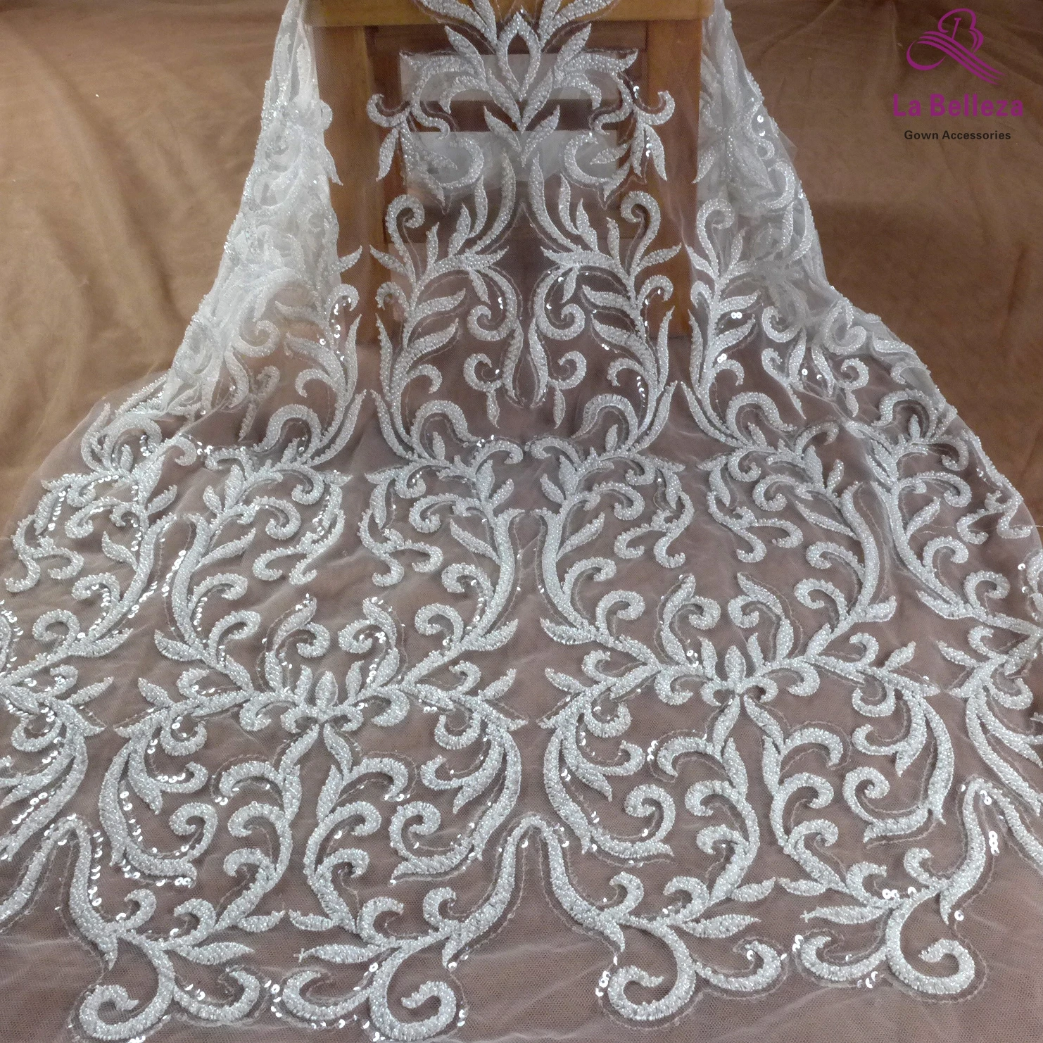 

La Belleza 2021 fashion bridal lace,long patterns lace fabric,ivory beading wedding dress lace fabric 43'' width 1 yard