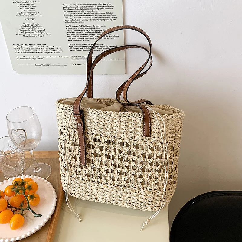 Women Hand-woven Soft Straw Tote 2024 Summer Beach Weave Designer High Quality Shoulder Bag Rattan Retro Handle Tote