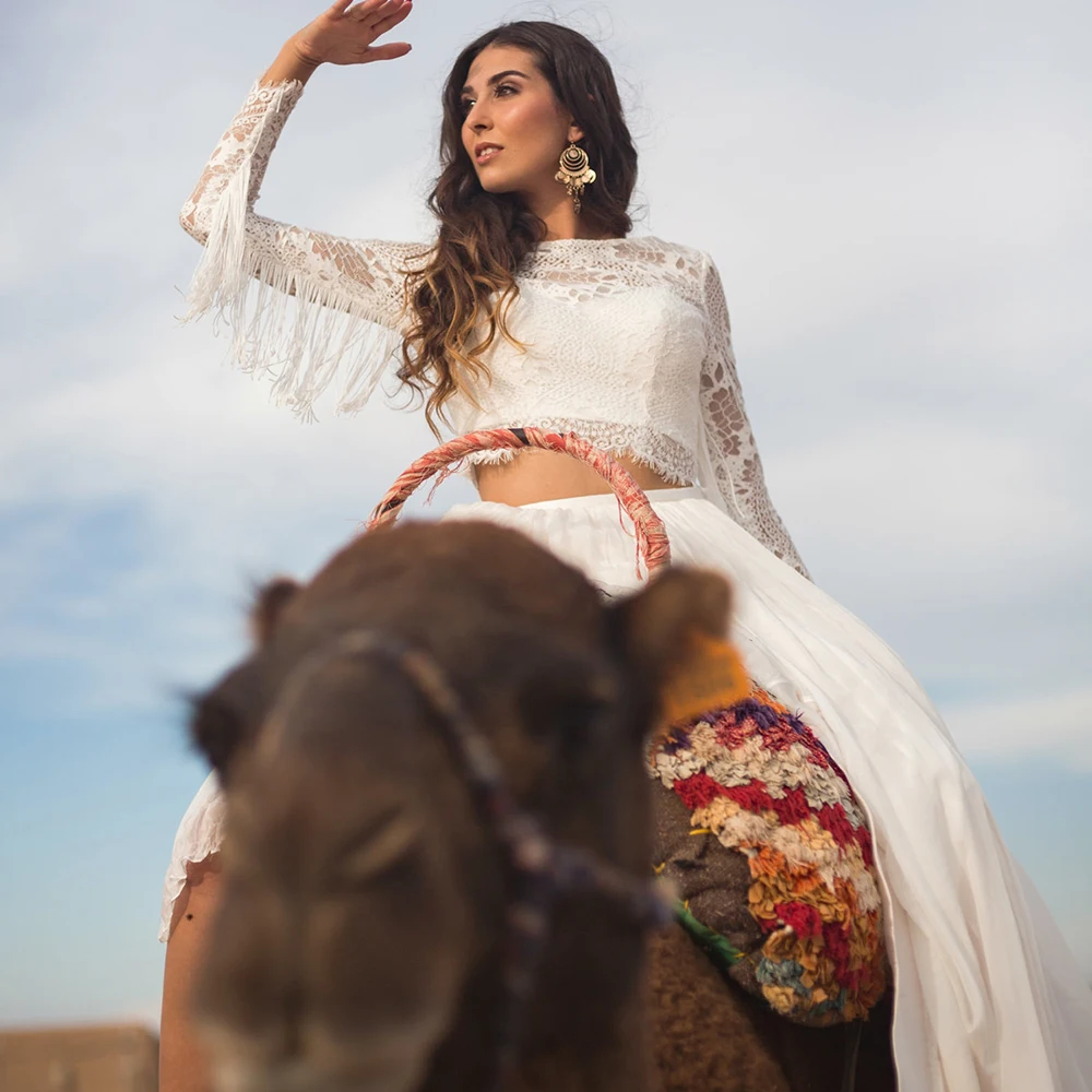 Gaun Pengantin Luar Ruangan Pantai Pasir Sifon Renda Dua Potong Kancing Lengan Panjang A Line Boho Gaun Pengantin Tujuan Rumbai