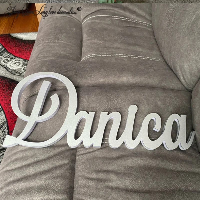 Personalized large name wooden name signs, a variety of custom baby name signs for kindergarten decoration