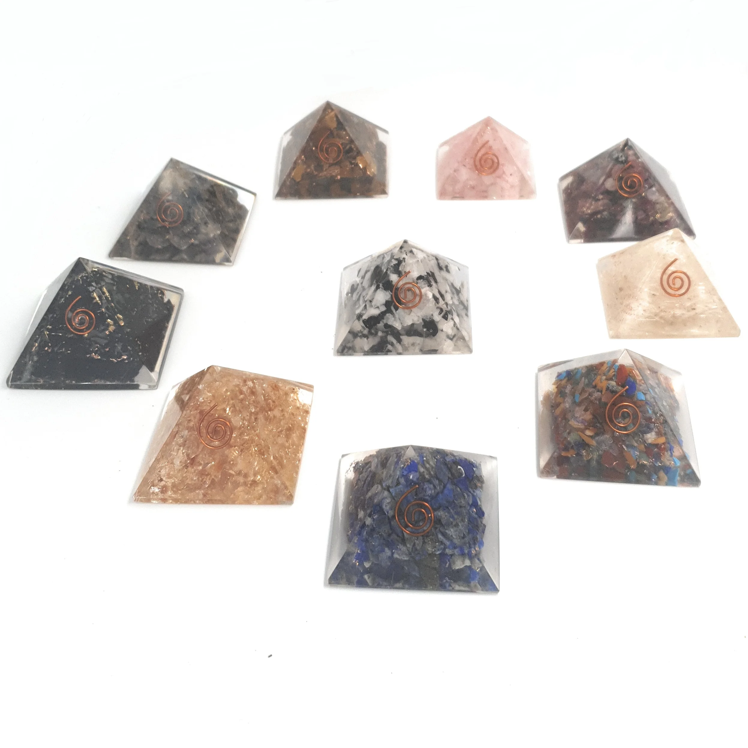 Orgonite harz pyramide mit Mineral lapis lazuli rose quarz Shungit Mondstein 5x5cm verwandelt energie zu positive fengShui