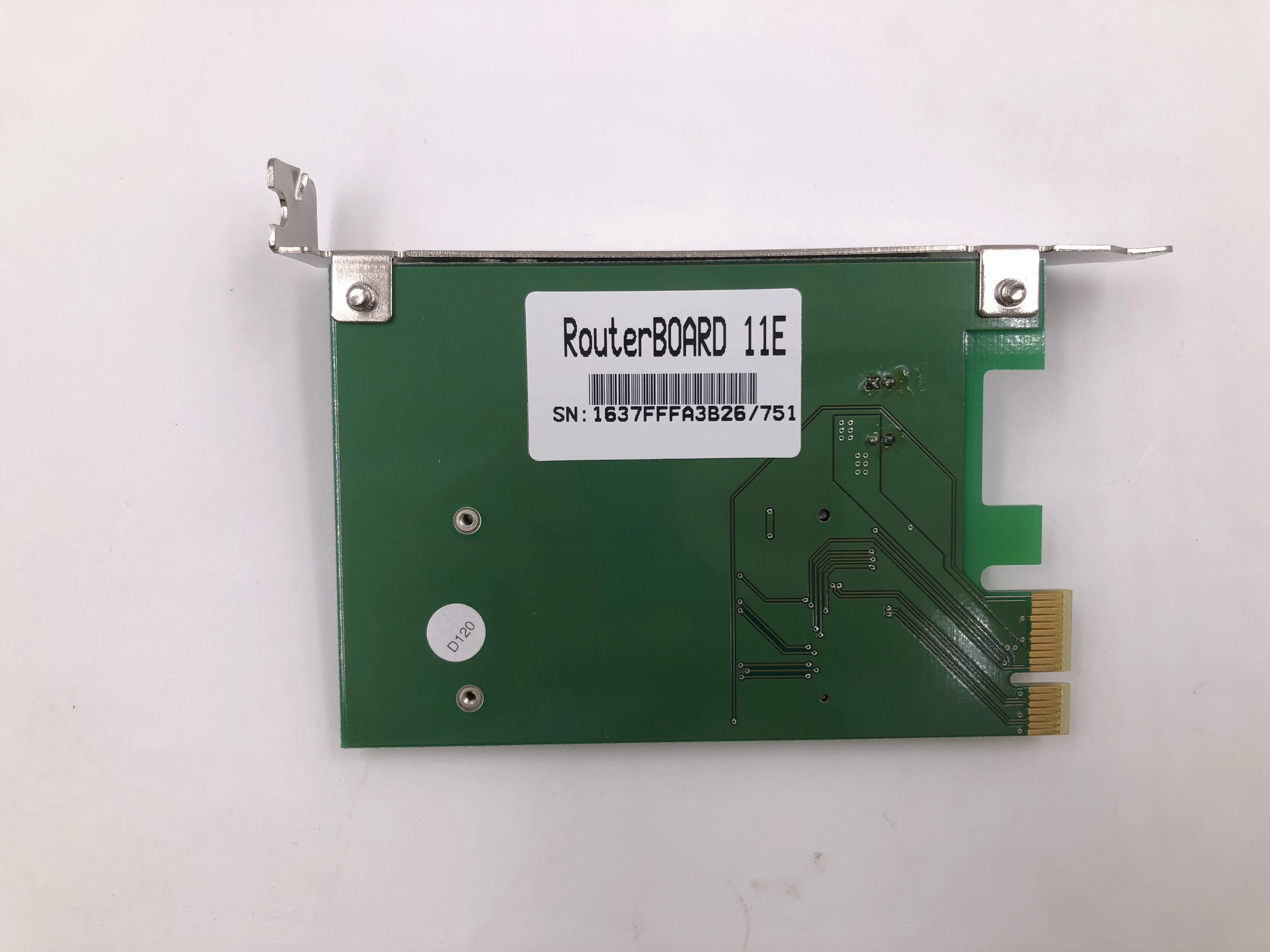 

MikroTik RouterBOARD RB11e adapter mPCIe do PCIe