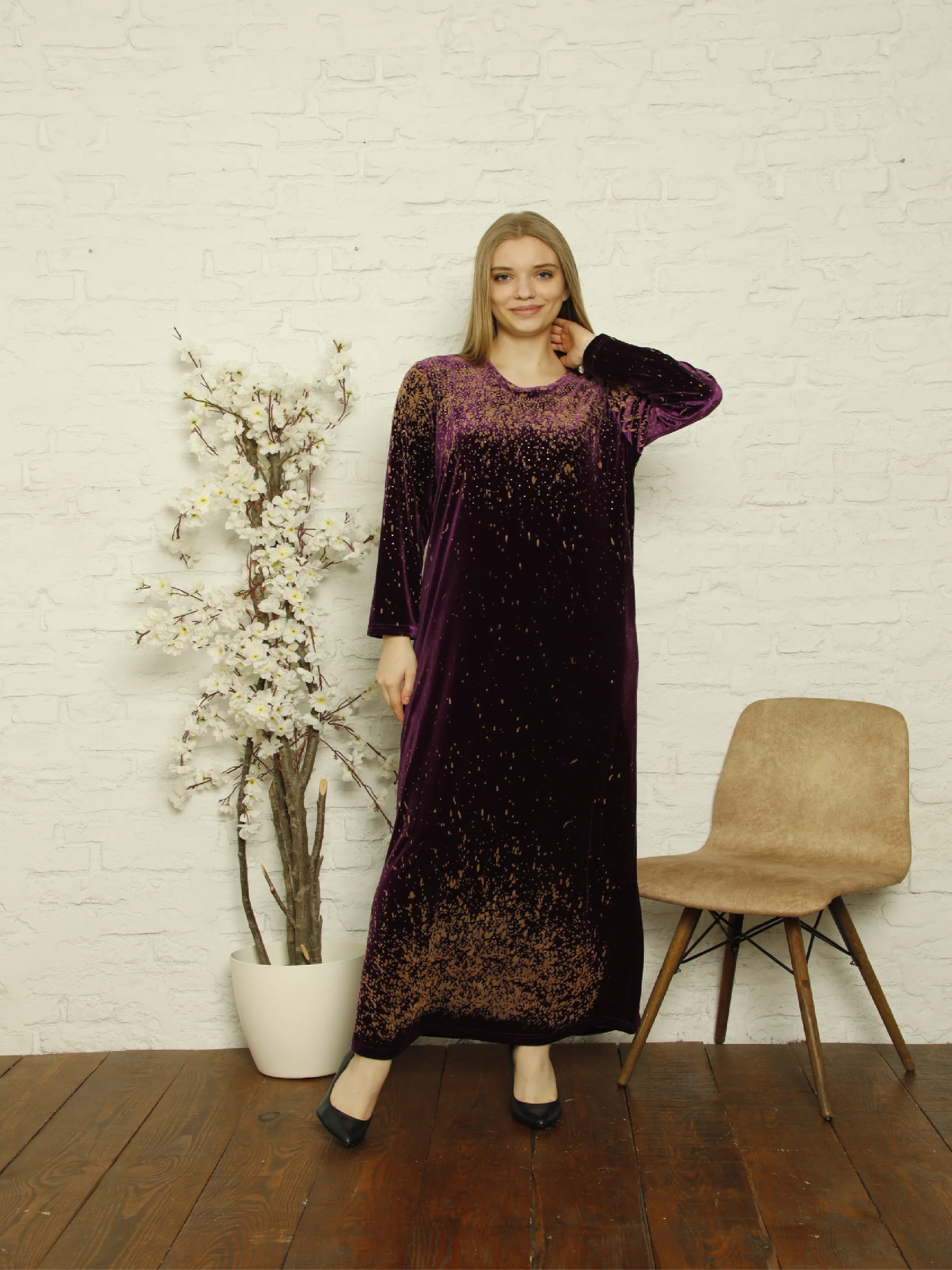 Laila 2022 New Season Autumn Winter Flock Printed Stone Embroidered Long Shiny Velvet Fabric Dress Muslim Dresses Eid Mubarak Kaftan Dubai Abaya