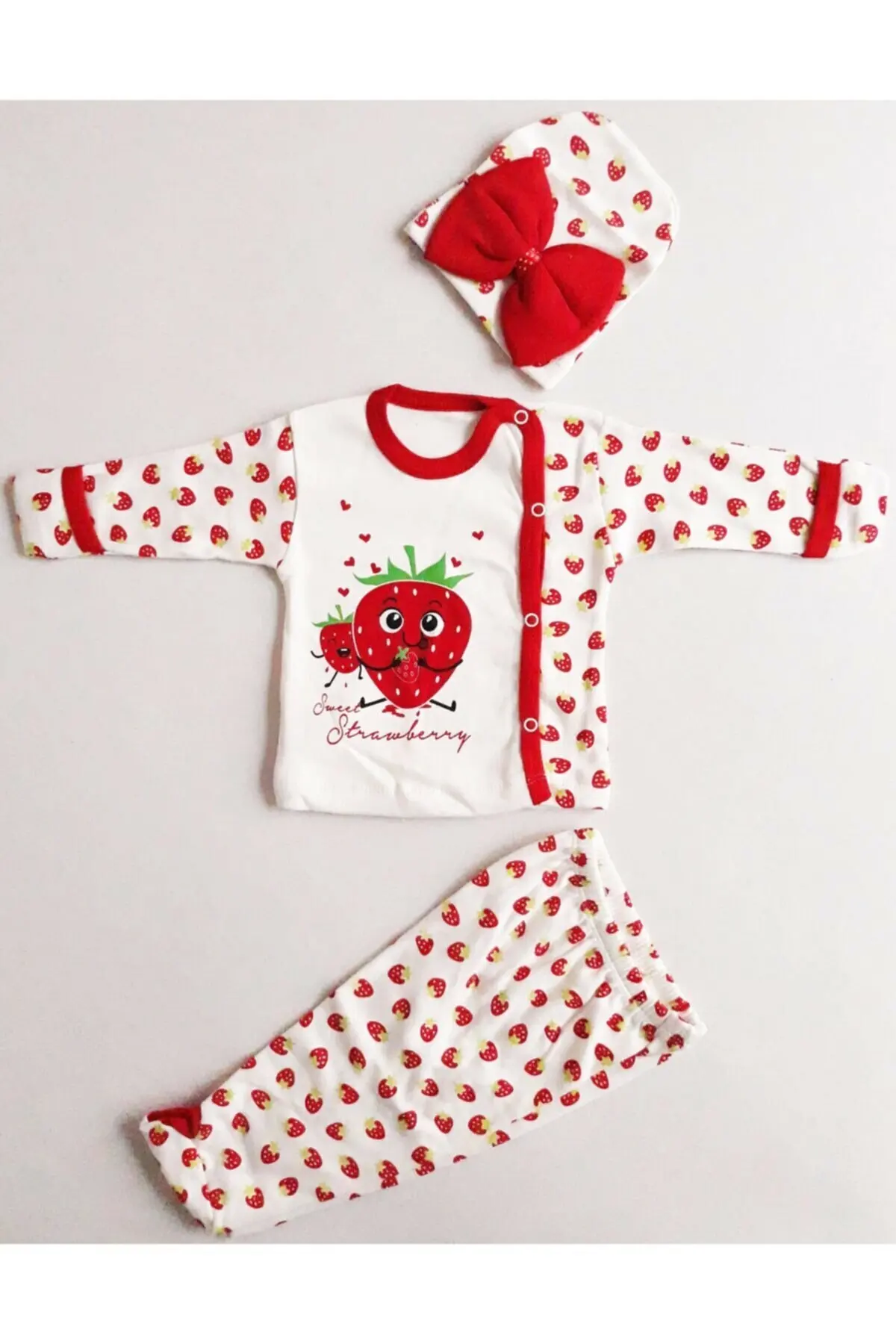 Strawberry Pattern White Red Infant New Born Baby Girl Set of 3 Outfit 100% Natural Cotton 4 Seasons Cute Confortable soft Clothing