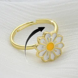 Funny Rotatable Daisy Flower Anxiety Ring New Creative Relax Stress Mood Rings For Women Men Girls Party Jewelry Friends Gift