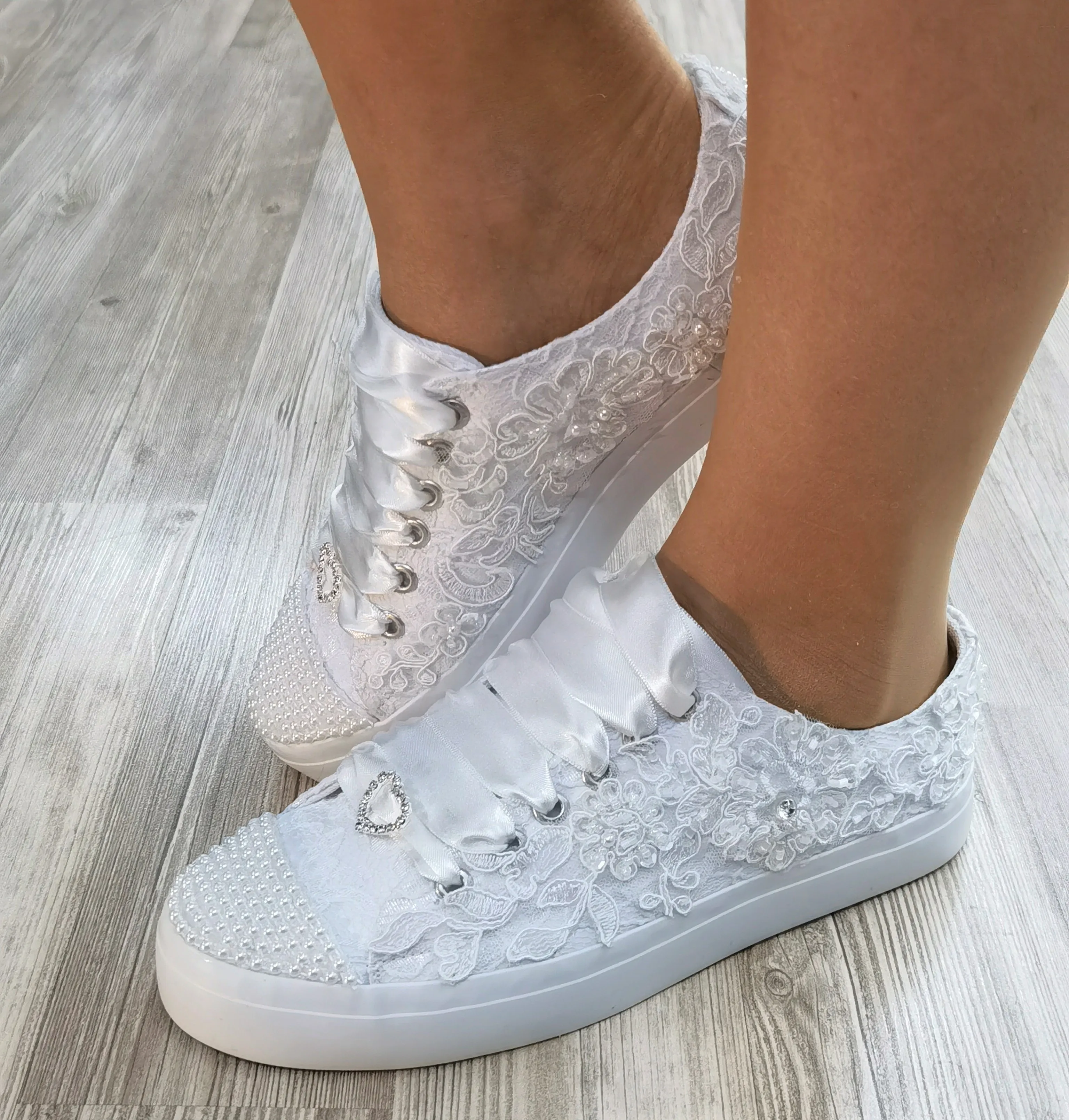 White Sport Bridal Shoes White Lace Pearl Party Shoes Wedding shoes Sport Bridal shoes Comfortable and High Quality