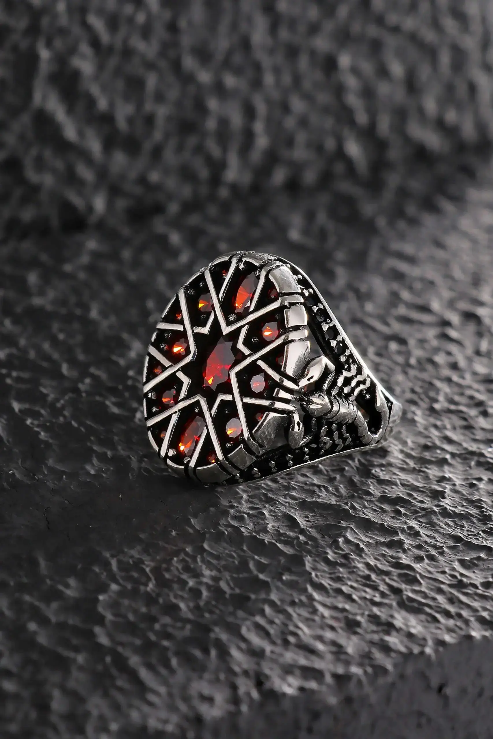 

Red Zircon Stone Scorpion Patterned Modern Design 925 Sterling Silver Stone Men's Ring Gift