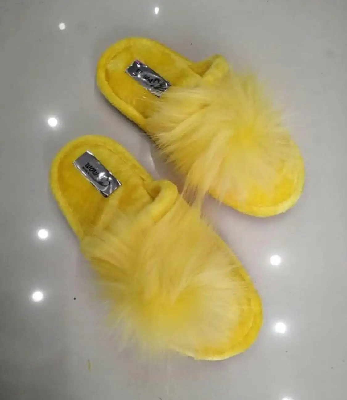 Women Home Slipper Front Closed Winter Flat Fur Plush Soft Puff Sandals Red Yellow Beige Black 2021 Luxury Hot Feet From Turkey