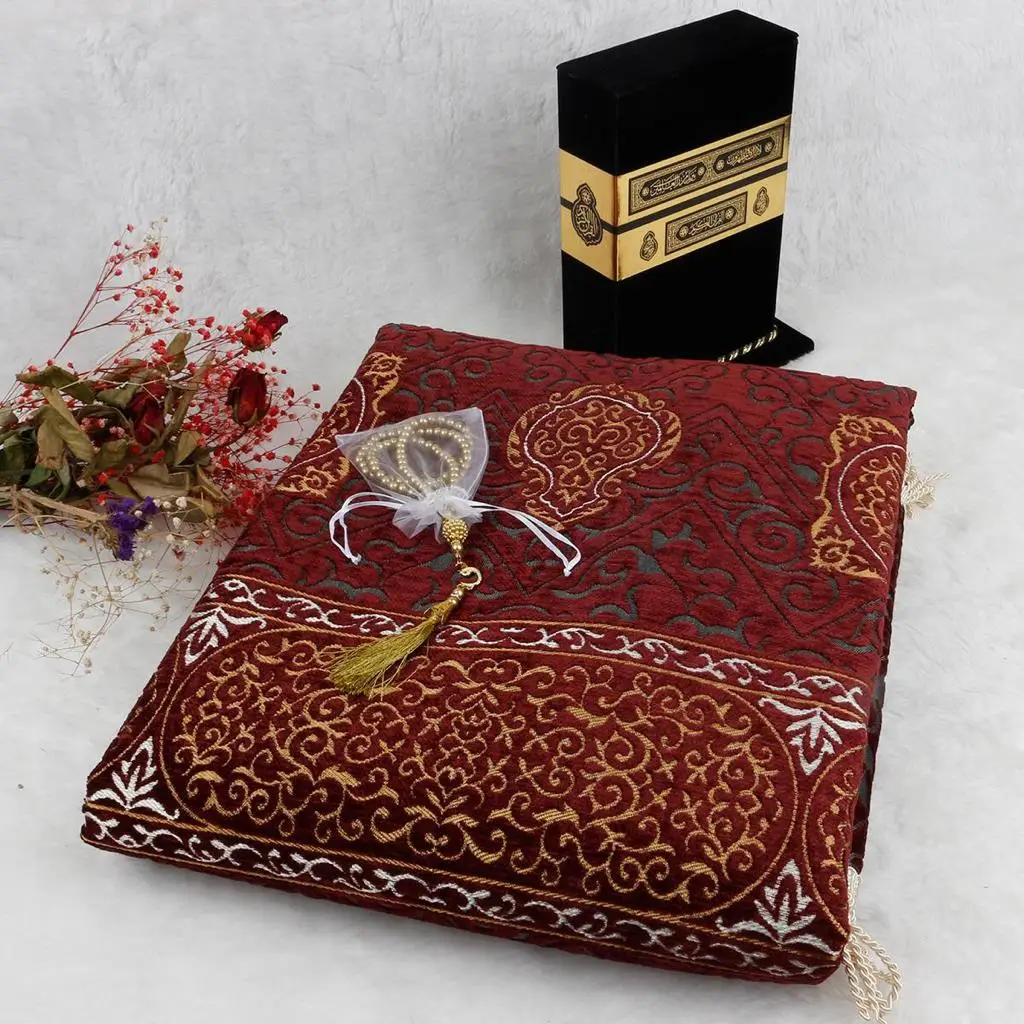 Elegance Gift Set Tasbeeh Prayer Mats With Black Gilded Quran High Quality Extra Thick Prayer Mat With 99 Bead Tasbeeh