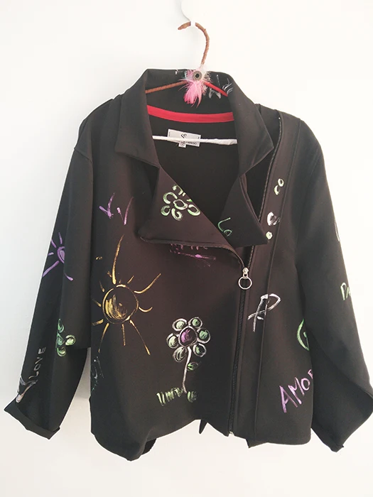 Black jacket Pattern + twill fabric. Make your own jacket. Choose your size, we send you the pattern and fabric. Sewing is easy