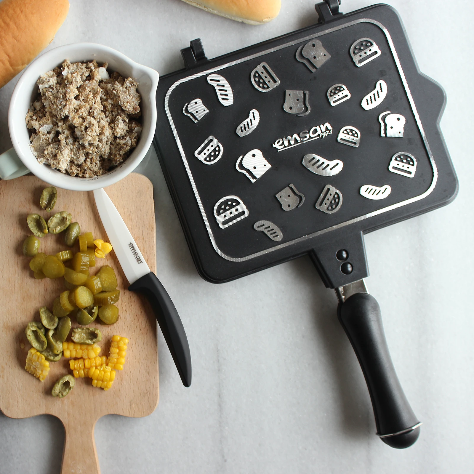 Sandwich Maker, Toaster and Electric Panini Press with Non-stick plates