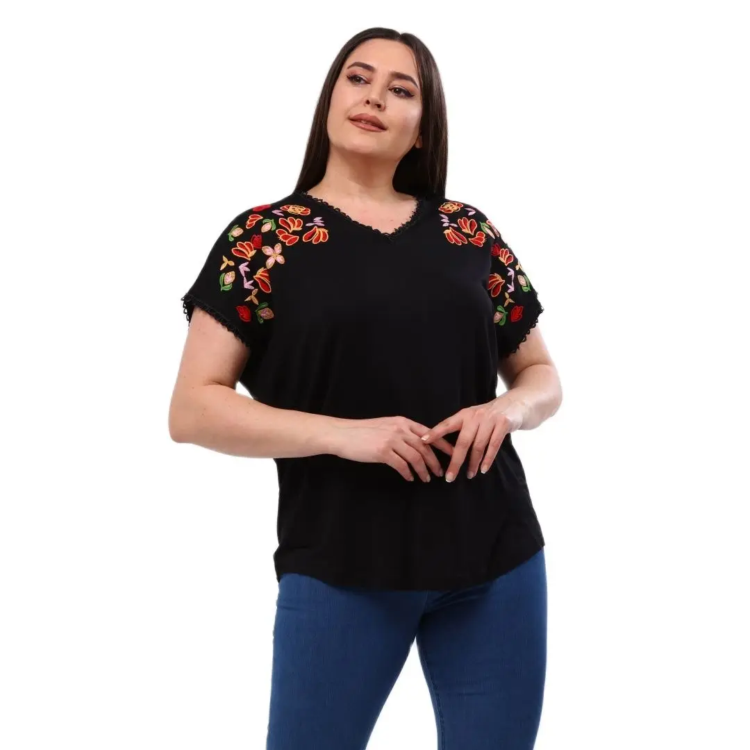 Blusa de talla grande con cuello en V y detalle de bordado de flores para mujer, diseñada y hecha en Turquía, recién llegada