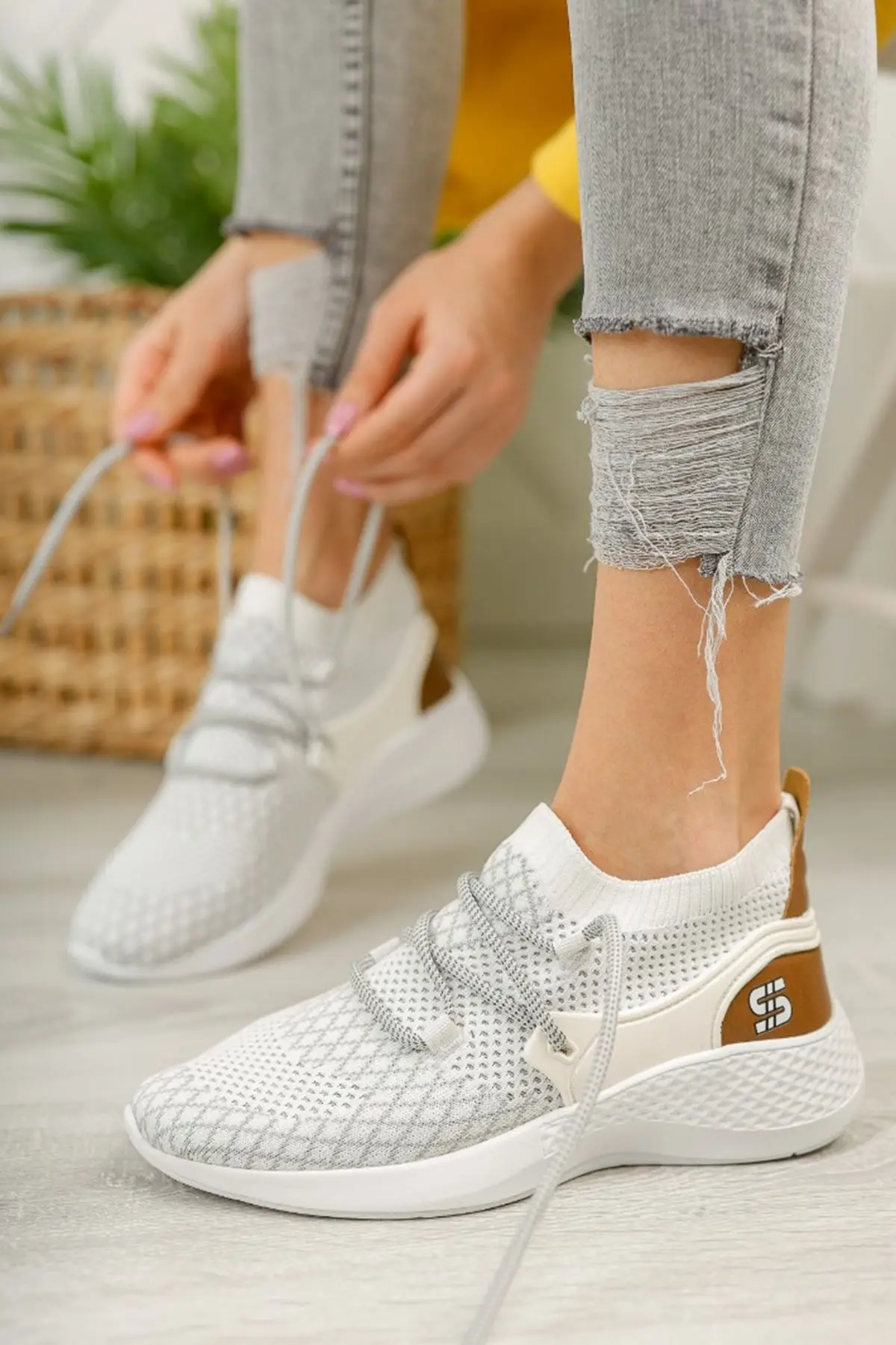 

S611 Women's Sneakers Women's Casual Shoes Women's running shoes Sports shoes Women's Linen Shoes breathable summer sneake 2021