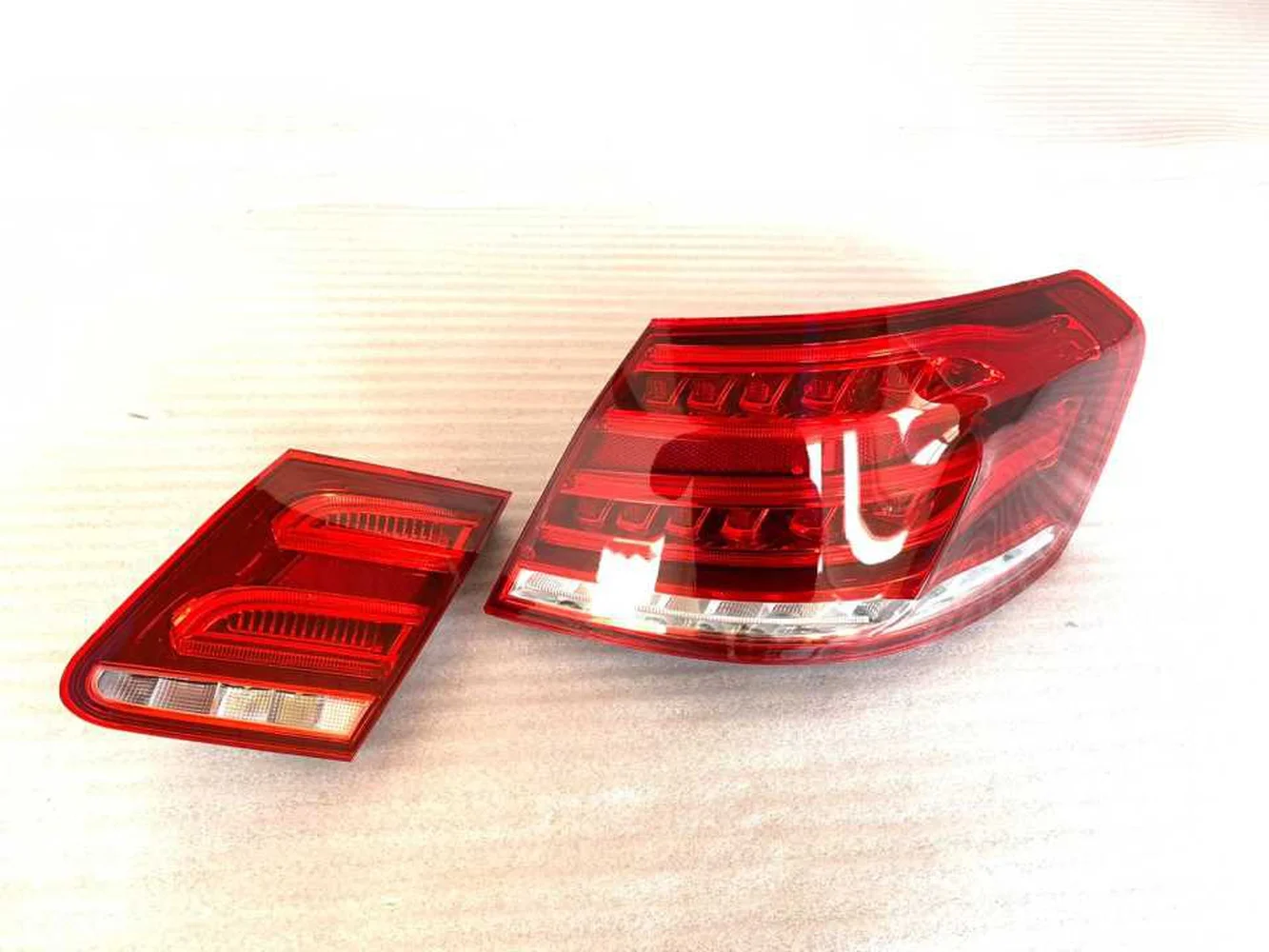 Taillight Assembly For Mercedes W212 E Series LED Running Light Turn Signal LED Taillight High Quality