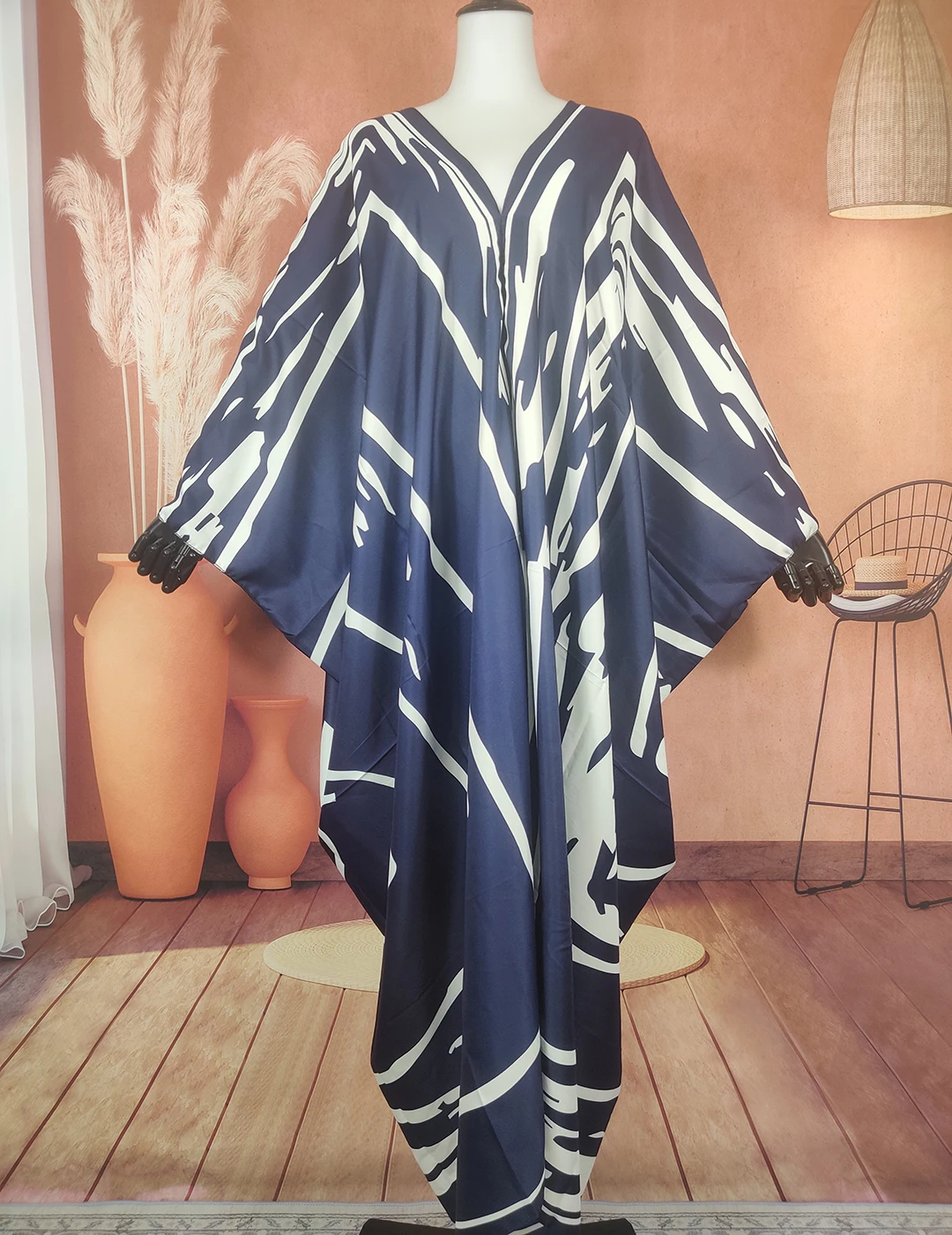 Kuwait Blogger Summer Boho Sexy Lady Night Club V-Neck Silk Kaftan Dress Oversize African Women Streetwear Loose Boubou Abaya