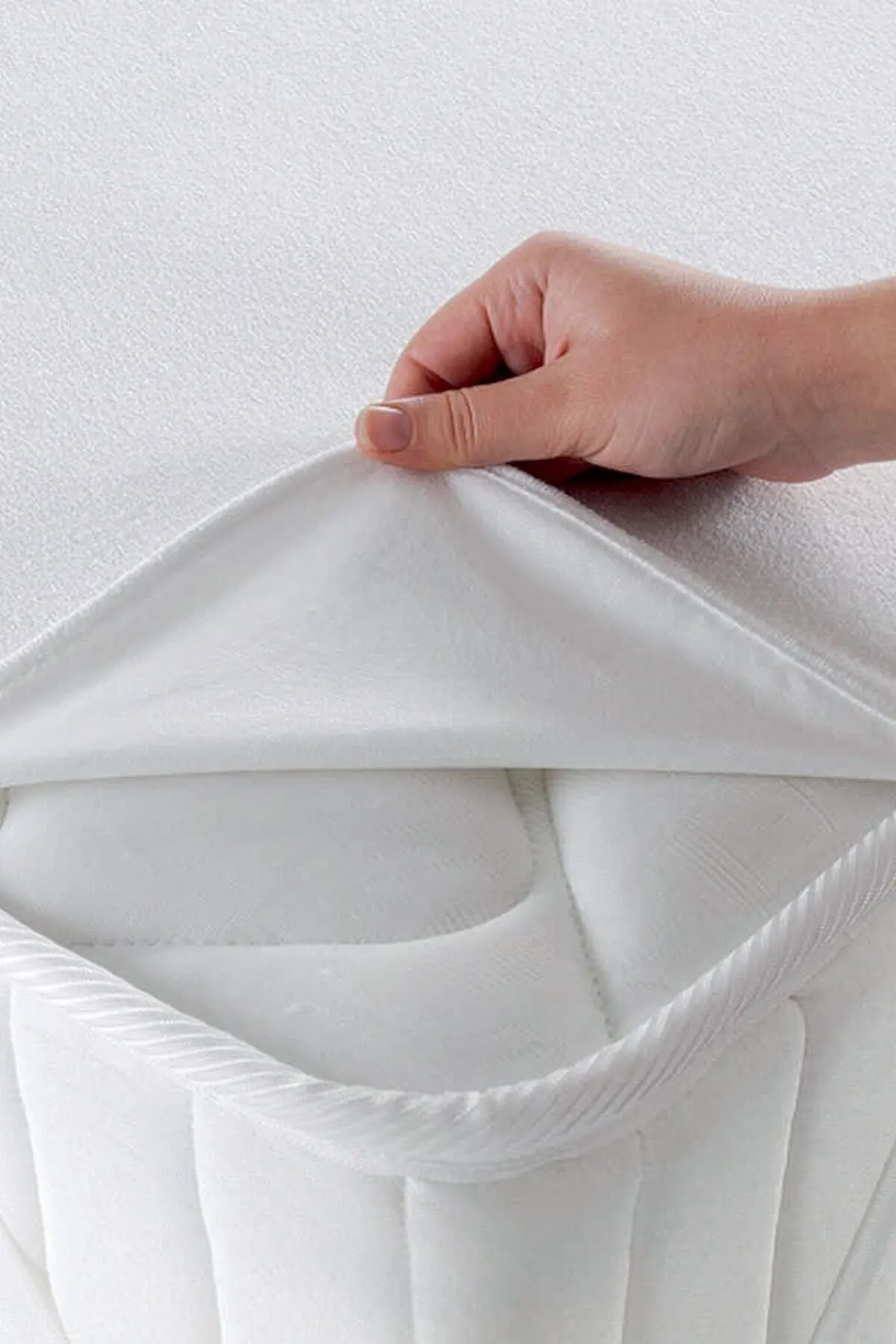 Waterproof Baby Mattress Pad Cover 60x120cm Anti Mites Baby Bed Sheet White Bed Protector Mattress Protector Elastic Belt Fix