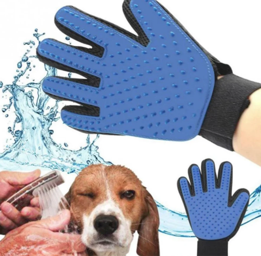 Glove brush dogs and cats, silicone material for Bath, brush to brush their hair