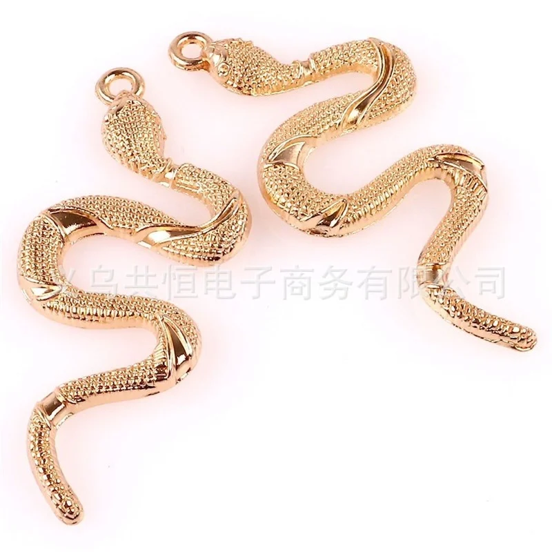 Wu\'s 2022 New Ladies Snake Necklace New Animal Snake Pendant Necklace Earrings Simple Style Fashion Women Birthday Jewelry Jewel