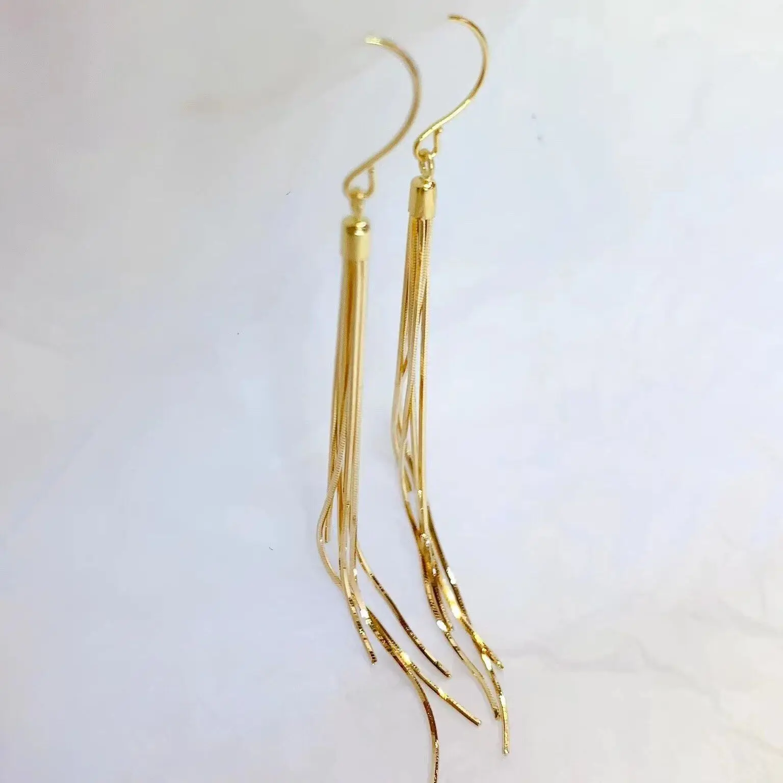 

MADALENA SARARA 18K Gold Tassel Earrings Korean Trendy Style Simple AU750 Fine Women Earring