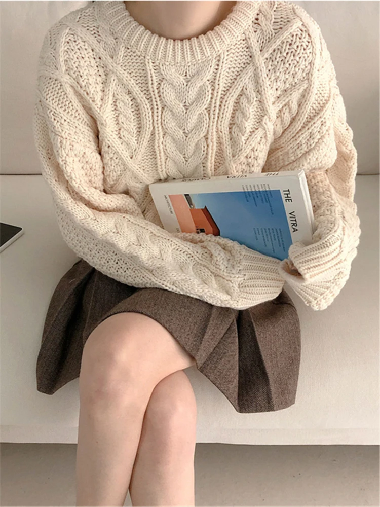 Colorfaith New 2022 Sweater One Size Knitted Oversized Warm Fashionable Lady Pullovers Autumn Winter Women Short Tops SW8178