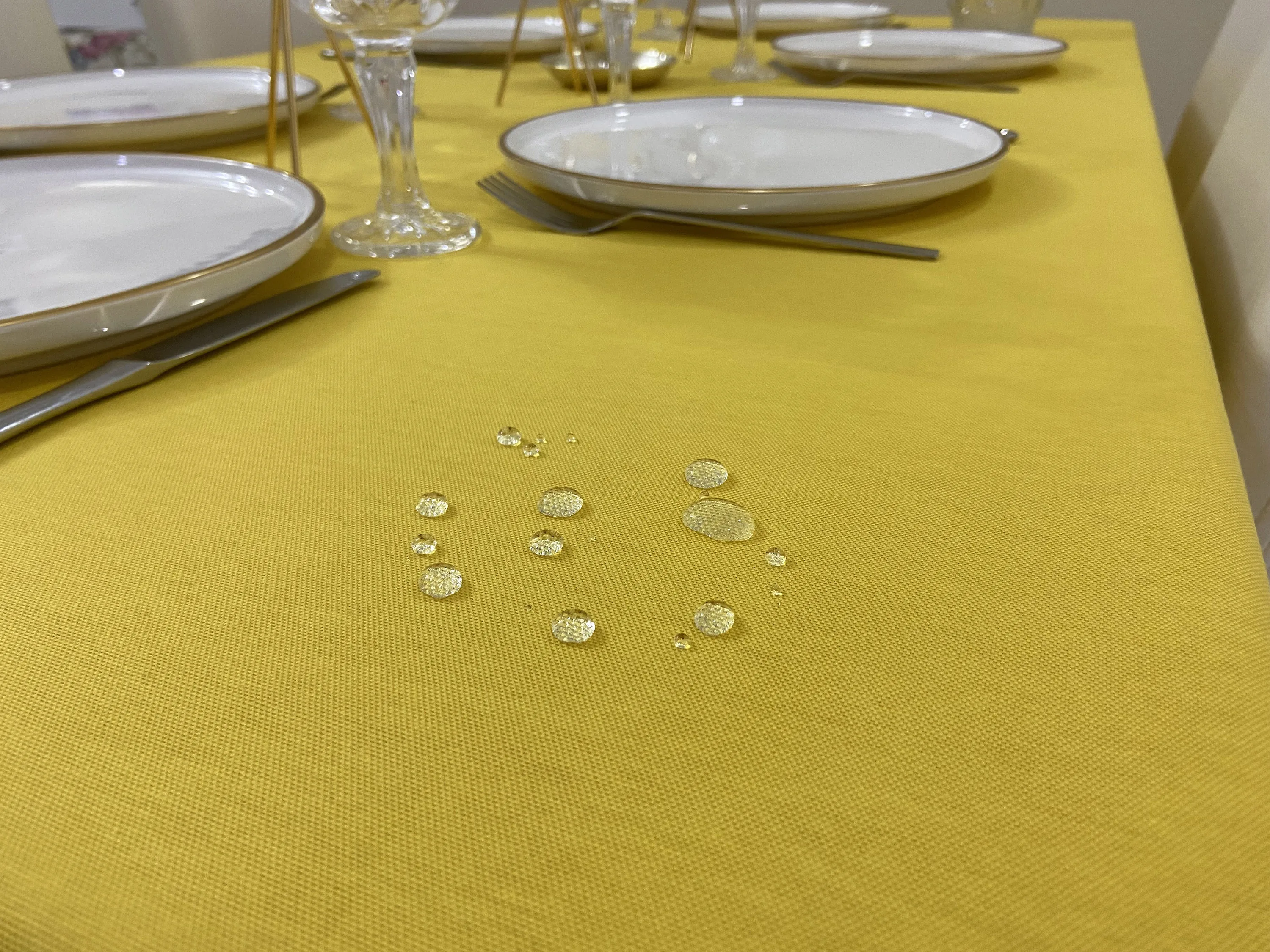 Solid Color Yellow Square Rectangle Large Tablecloth Waterproof Very Suitable For Weddings Restaurants Kitchens Stain Resistant