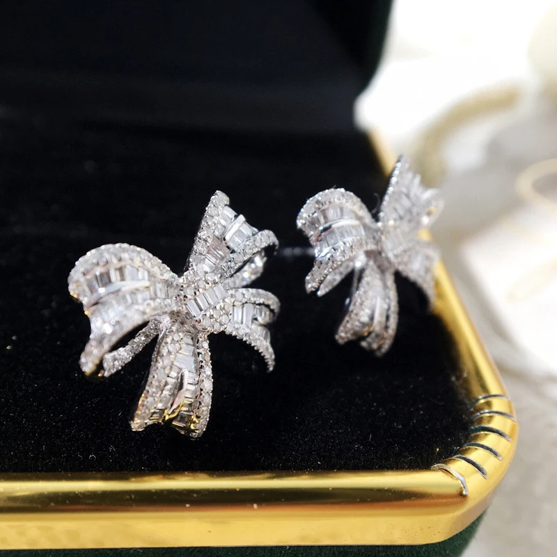 Aazuo Real 18K White Gold Real Diamonds 1.0ct Fairy Luxuly Bowknot Stud Earrings Gifted For Women Advanced Wedding Party Au750