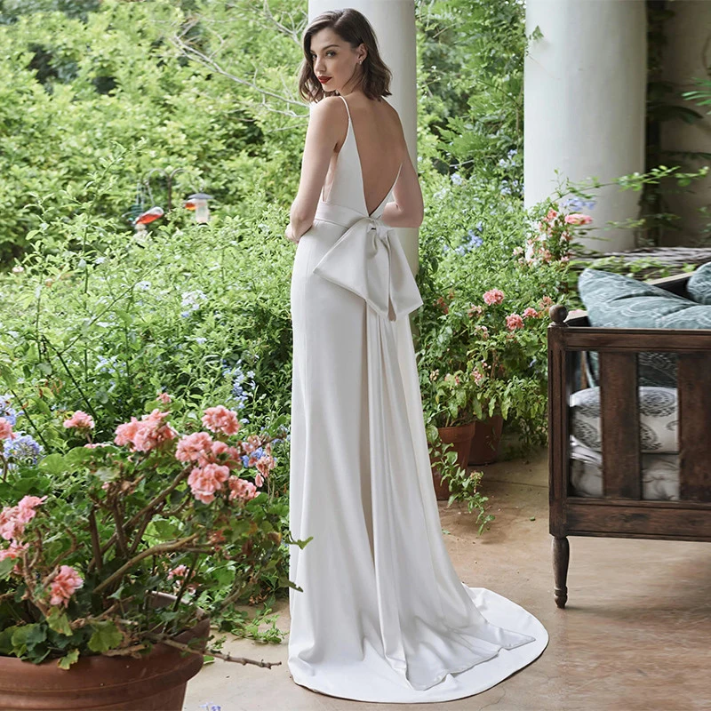 Abito da sposa in Crepe con scollo A v semplice con spalline sottili con fiocco Sash Beach A Line Maxi abito da sposa senza schienale in raso morbido minimalista