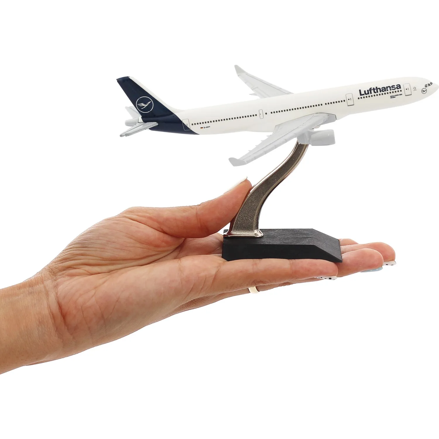 1:400 Lufthansa Metal Airbus A330-300 Model AirplaneDesigned Aircraft Mockup GIFT collection for everyone