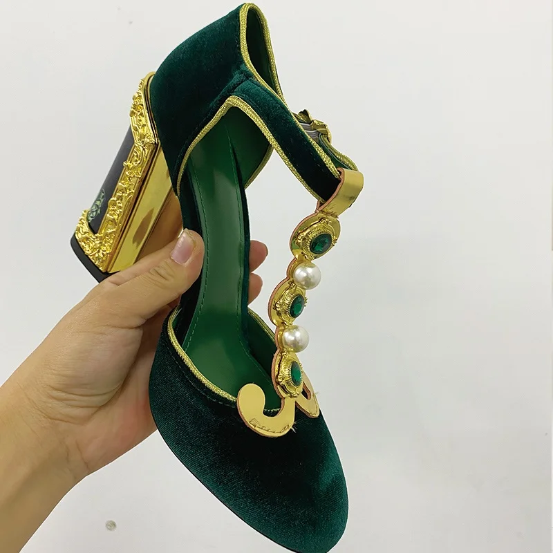 Zapatos de tacón alto grueso para mujer, sandalias sexys con decoración de Metal, punta redonda, cubierta de hebilla en el tobillo, color verde, para verano