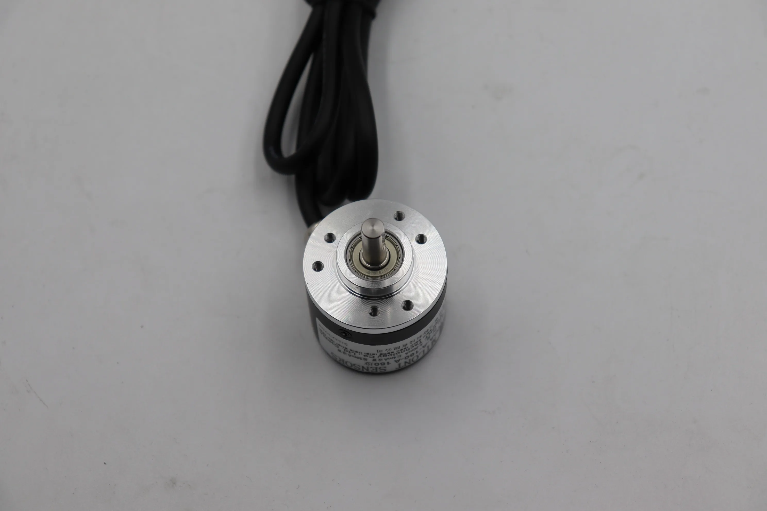 P2020 Series No - Contact Magnetic Angle Sensor 0-360 ° - A2 (4 - 20mA ) / V2 ( 0 - 10V ) / RS485