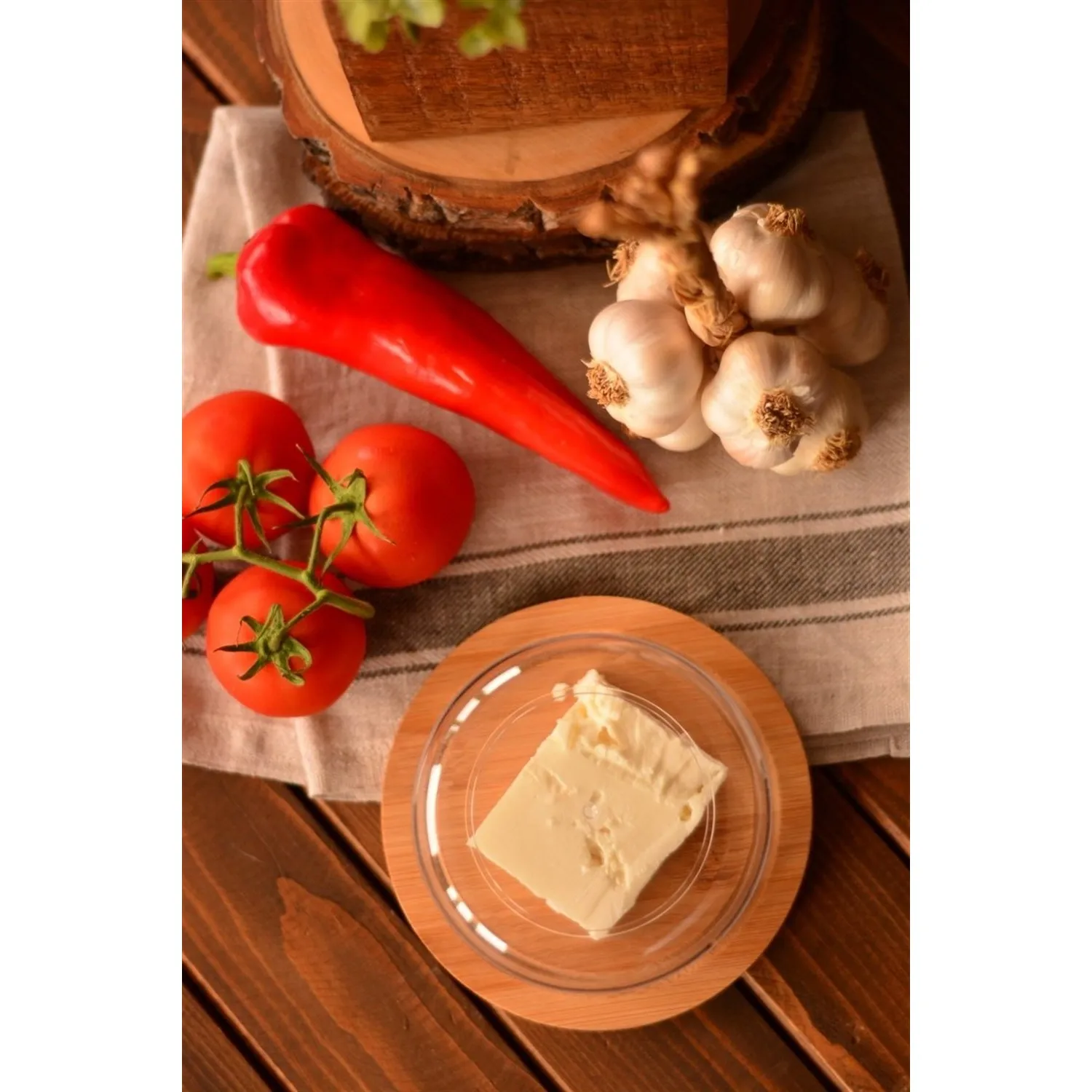 Natural Bamboo Cheese Storage Container with clear acrylic lid with bamboo tray and small size 14.5x5.8 cm cake cheese tray past