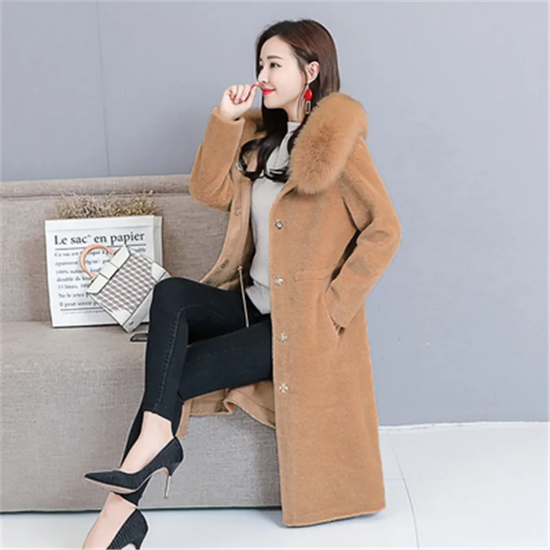 Winter coat women's long section 2020 new V-neck hooded thickened warm Haining fur wool coat coat