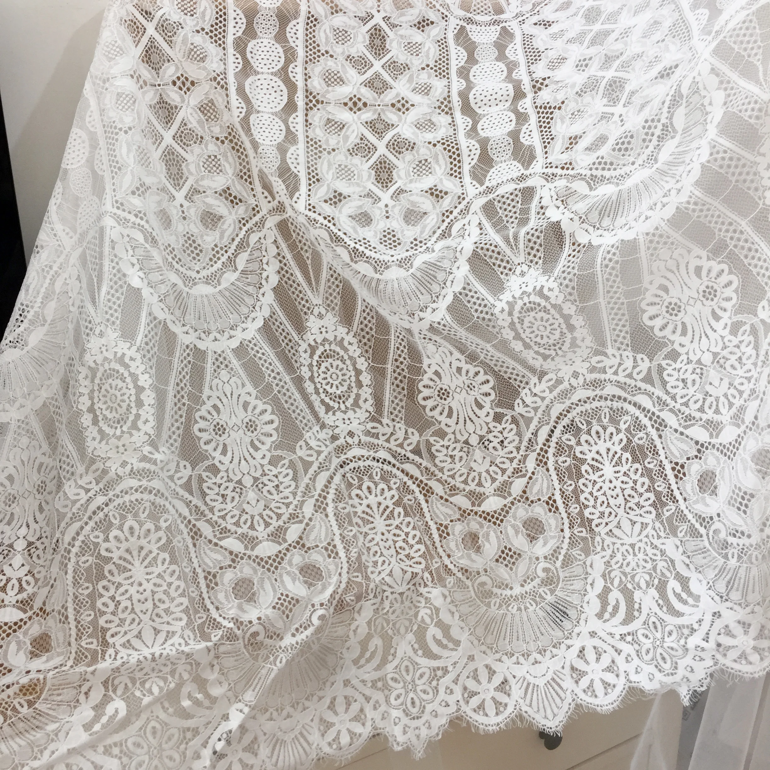 3 metri vinatte stile francese cotone Chantilly abito da sposa tessuto di pizzo, abito da ballo spiaggia boho tessuto da sposa pizzo 150cm di