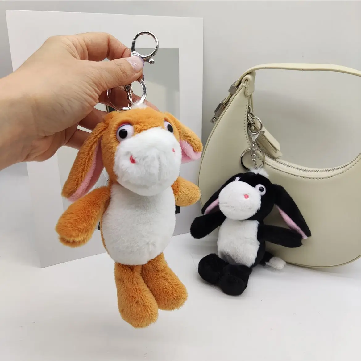 

17CM Cute Donkey Plush Keychain Charms Animal Pendant Car Key Chain Cartoon School Bag Pendant Accessories Stuffed Toy Keyring