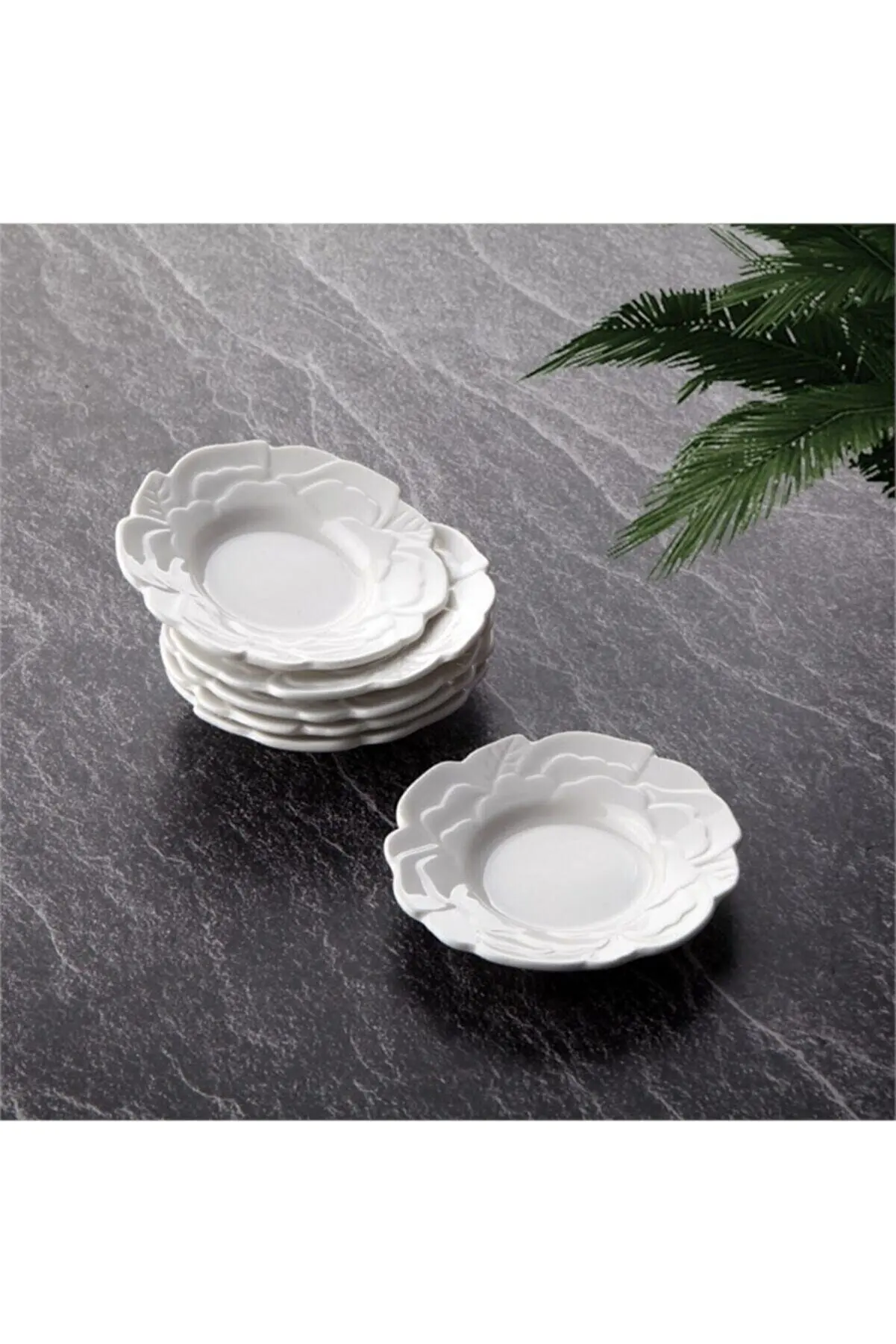 6 Porcelain Rose Tea Plate 10 Cm High quality pure porcelain tea plate that you can use in your stylish presentations, fast ship