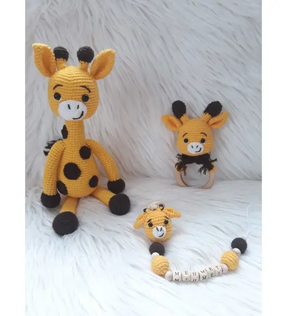 Newborn baby Amigurumi baby doll Organic toy set Giraffe animal rattle teether sleep companion Pacifier chain gift knitting baby