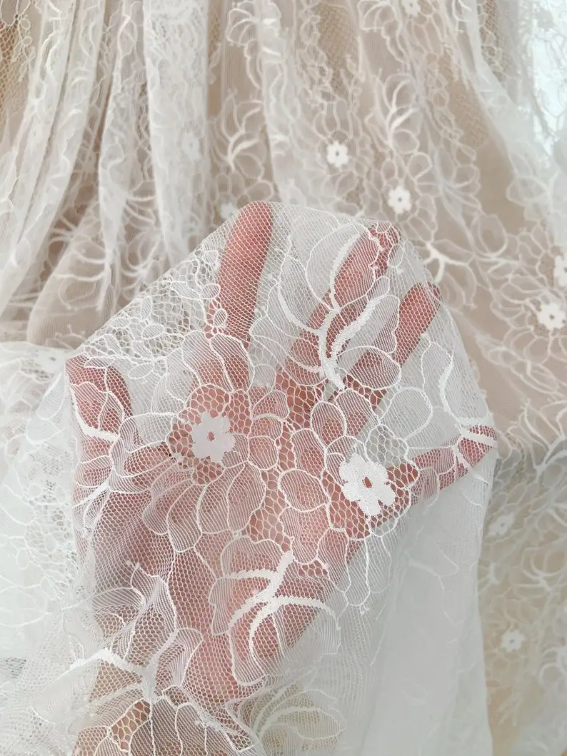 1.5 meter Off White Chantilly Lace Fabric With Flowers For Bridal Veil, 2024 New Arrival Bridal Gown, Gift For Brides