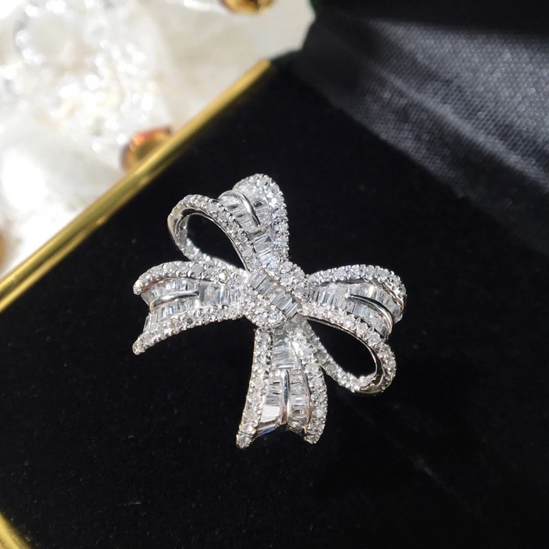 Aazuo 18K Solid White Gold Real Diamond 1.0ct Fairy Luxuly Bowknot Ring Gifted For Woman Deluxe Banquet Fashion Jewelry Au750