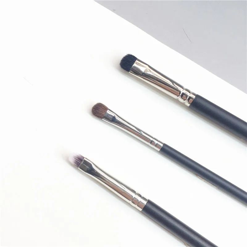 Small Short Shader Brush / Fluff eyeshadow Brush 213/214/231 - Natural Hair must-have Eye Blend Concealer Makeup Brush