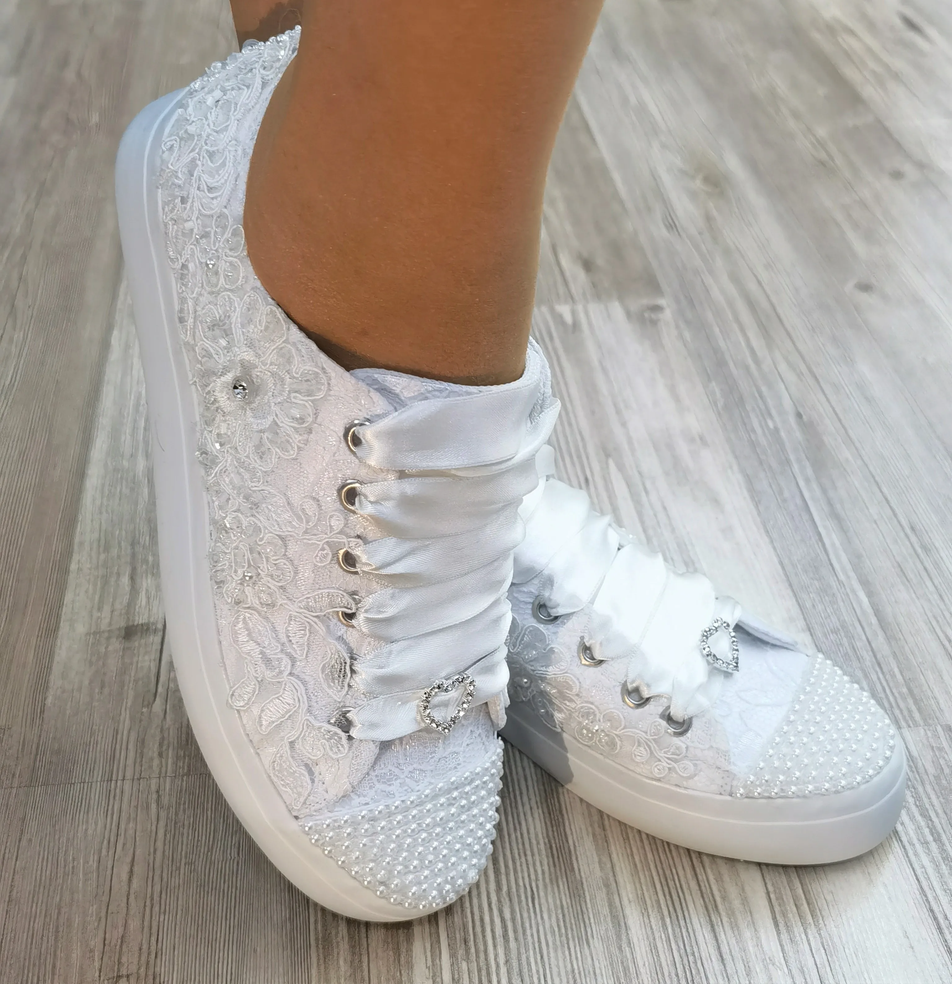 White Sport Bridal Shoes White Lace Pearl Party Shoes Wedding shoes Sport Bridal shoes Comfortable and High Quality